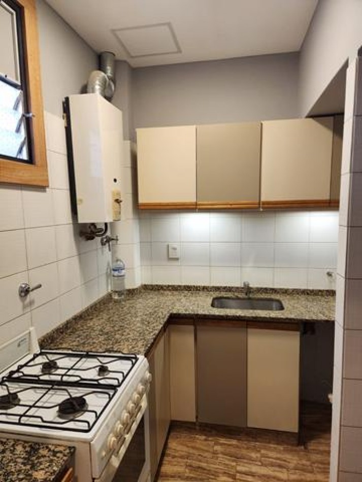 Almagro, Depto. 2 ambientes. 45 mt2. Contrafrente. Yapeyu y Venezuela