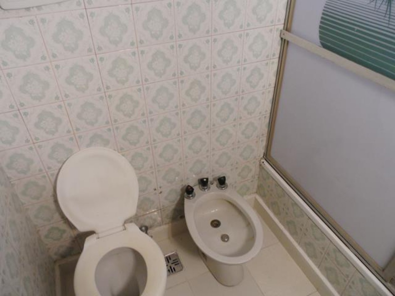 Villa del Parque, Depto. 2 ambientes. 45 mt2.  Lateral. Melincue y Bahia Blanca 