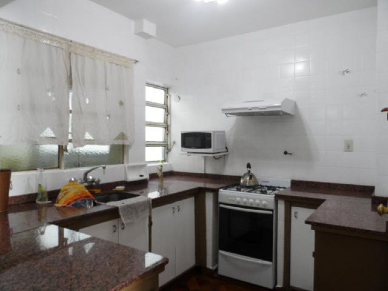 PALERMO, Depto. 4 Amb + dep y baño. 110 mts totales. Balcon. Frente, Av. S. Ortiz y Av. Santa Fe