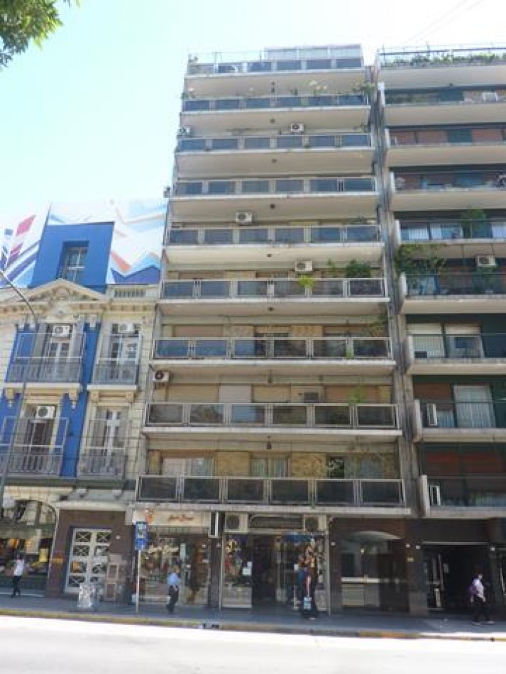Palermo 1 Ambiente, interno,  muy buena ubicacion sobre Avenida, zona Jardpin Botanico