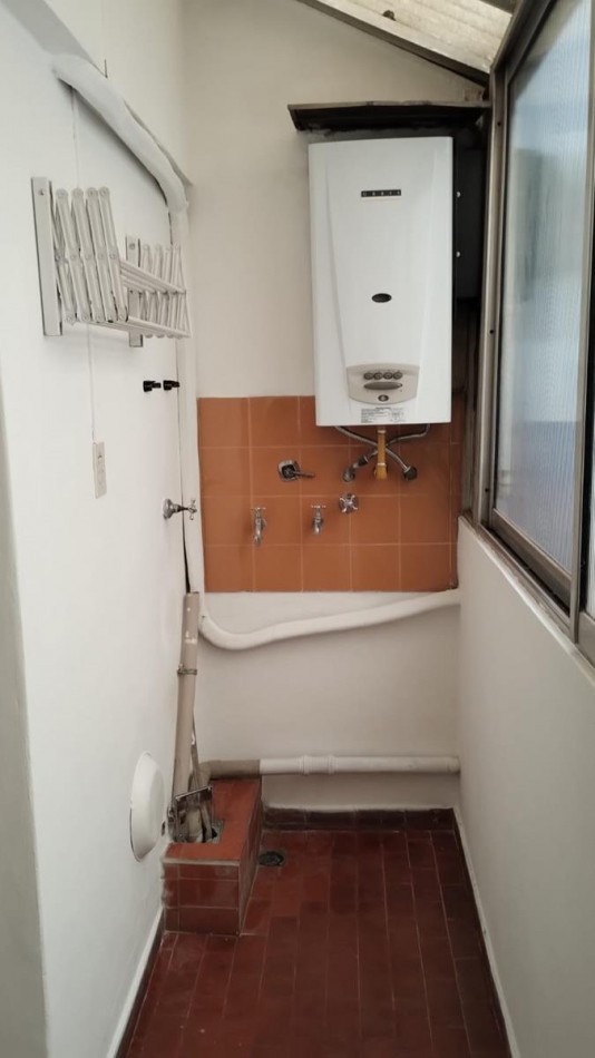 Palermo 1 Ambiente interno, con balcon cerrado. Muy buena ubicacion