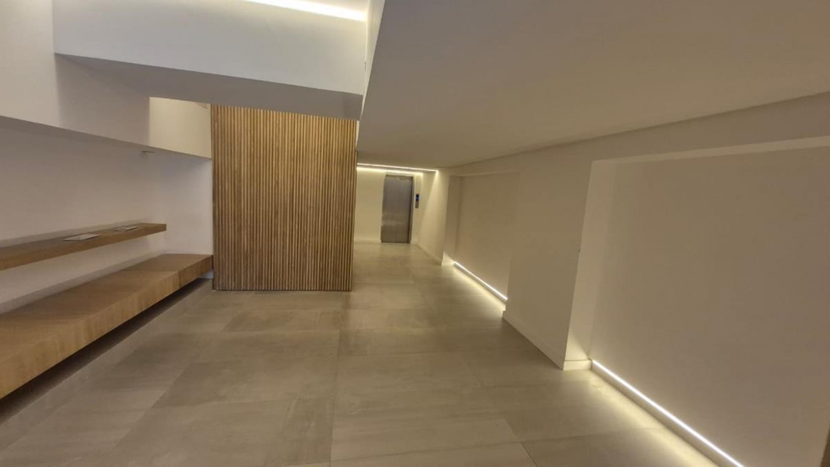 Villa Urquiza, 1 Ambiente a estrenar, frente con balcon. Subte linea B, a mts Avenida Triunvirato