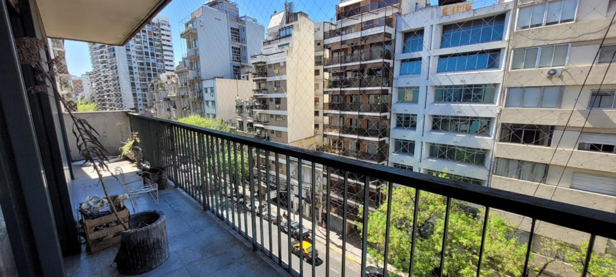 Palermo 4 ambientes frente, con dependencias. Balcon. Excelente ubicacion. Muy luminoso 