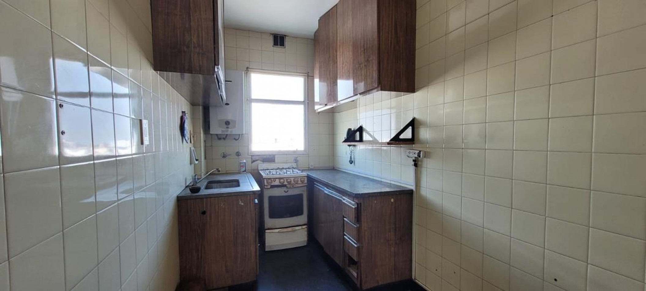 PALERMO, Depto. 3 Amb. al frente, 60 mt2.MUY BUENA UBICACION.  Av. Santa Fe y Av. R. S. Ortiz. CON COCHERA