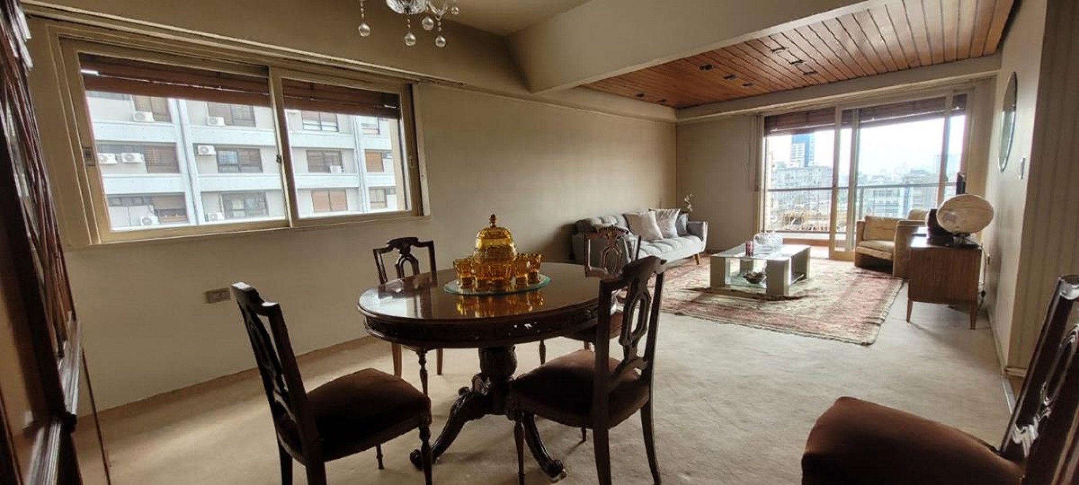 Palermo 4 Ambientes, contrafrente, dependencia de servicio,  con balcon corrido. Cochera fija. EXCELENTE. Muy buena ubicacion a mts Av. Santa Fe. Zona Jardin Botanico. MUY LUMINOSO