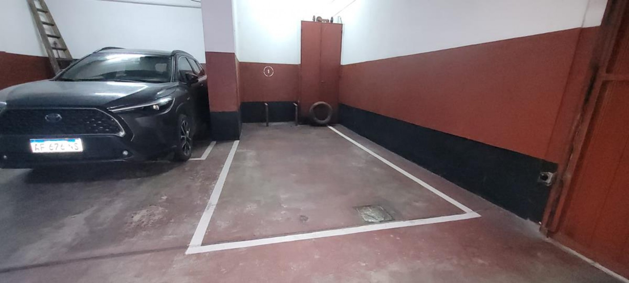 Palermo 4 Ambientes, contrafrente, dependencia de servicio,  con balcon corrido. Cochera fija. EXCELENTE. Muy buena ubicacion a mts Av. Santa Fe. Zona Jardin Botanico. MUY LUMINOSO