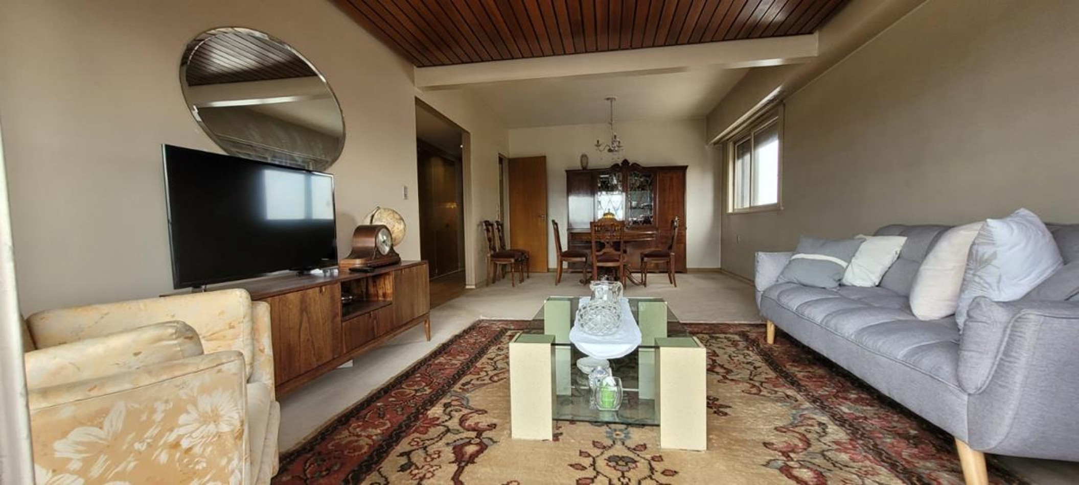 Palermo 4 Ambientes, contrafrente, dependencia de servicio,  con balcon corrido. Cochera fija. EXCELENTE. Muy buena ubicacion a mts Av. Santa Fe. Zona Jardin Botanico. MUY LUMINOSO