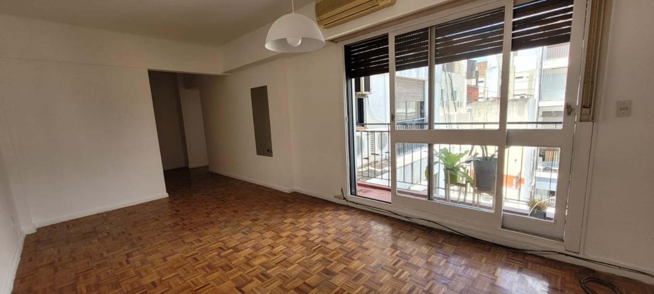 Palermo, 3 Ambientes contrafrente con balcon. MUY LUMINOSO. Excelente ubicacion a mts Av.Scalabrini Ortiz , a 1 cuadra Av. santa Fe