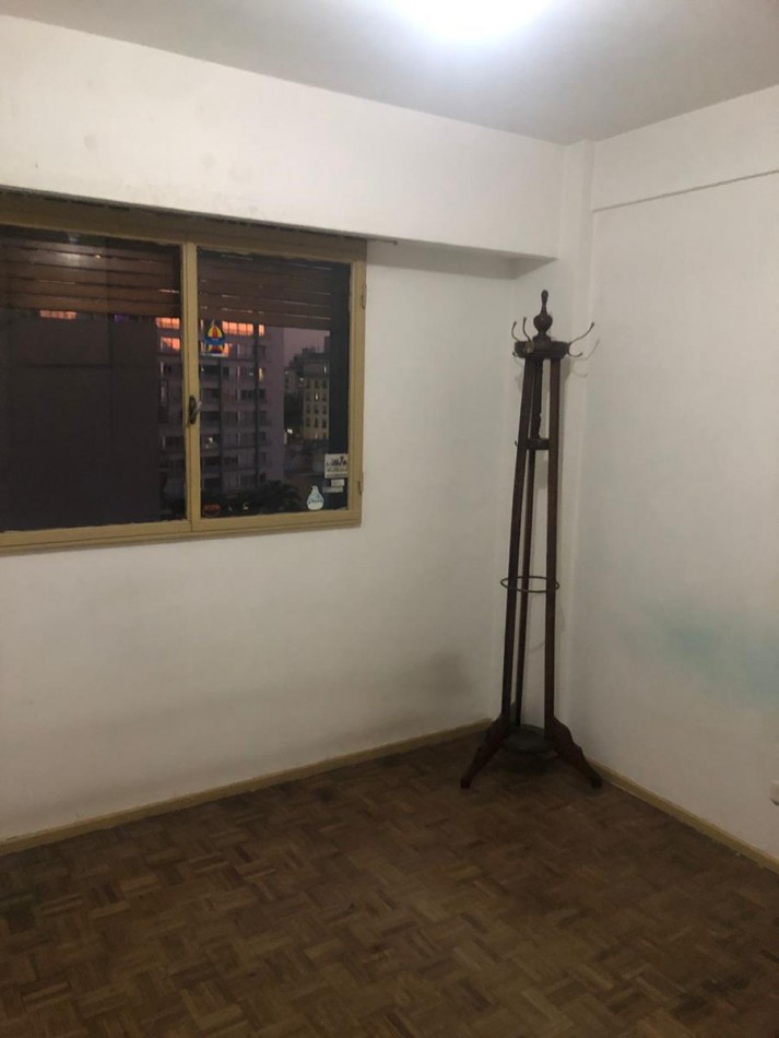 San Telmo, 2 Ambientes , muy luminoso, con balcon. Cerca linea Subte linea C, zona facultades UAI - UADE