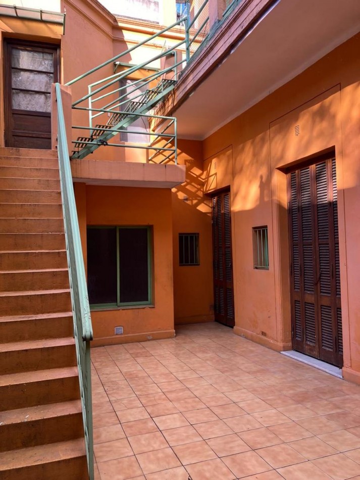 Boedo, PH AL FRENTE ,7 AMBIENTES, EXCELENTE