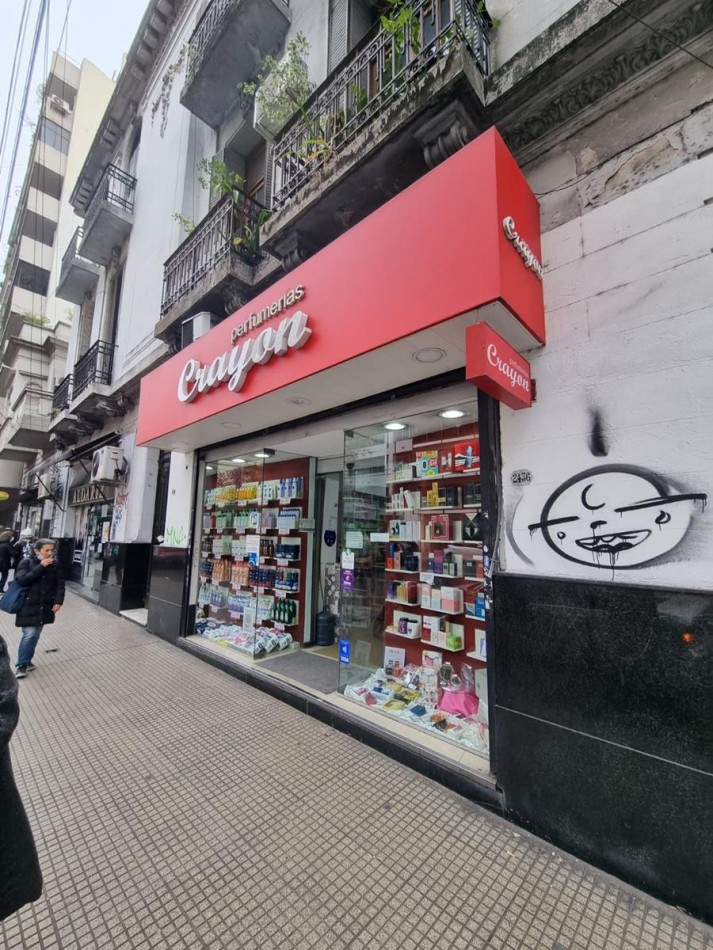 Palermo, Excelente local comercial. Av. S. R. Ortiz y Av. Santa Fe