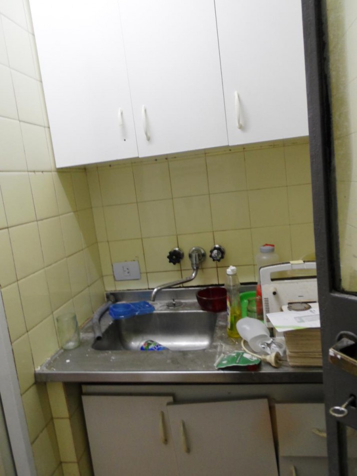 PALERMO, Depto. 2 Amb. pb con patio, interno, 42 mt2. Av. R. S. Ortiz y Guemes. APTO PROFESIONAL