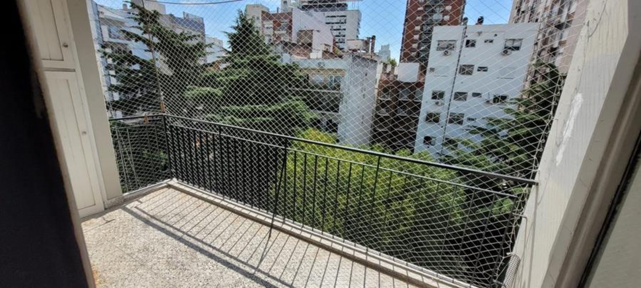 Palermo 3 ambientes, Contrafrente. Muy buena ubicacion. MUY LUMINOSO. Balcon. 