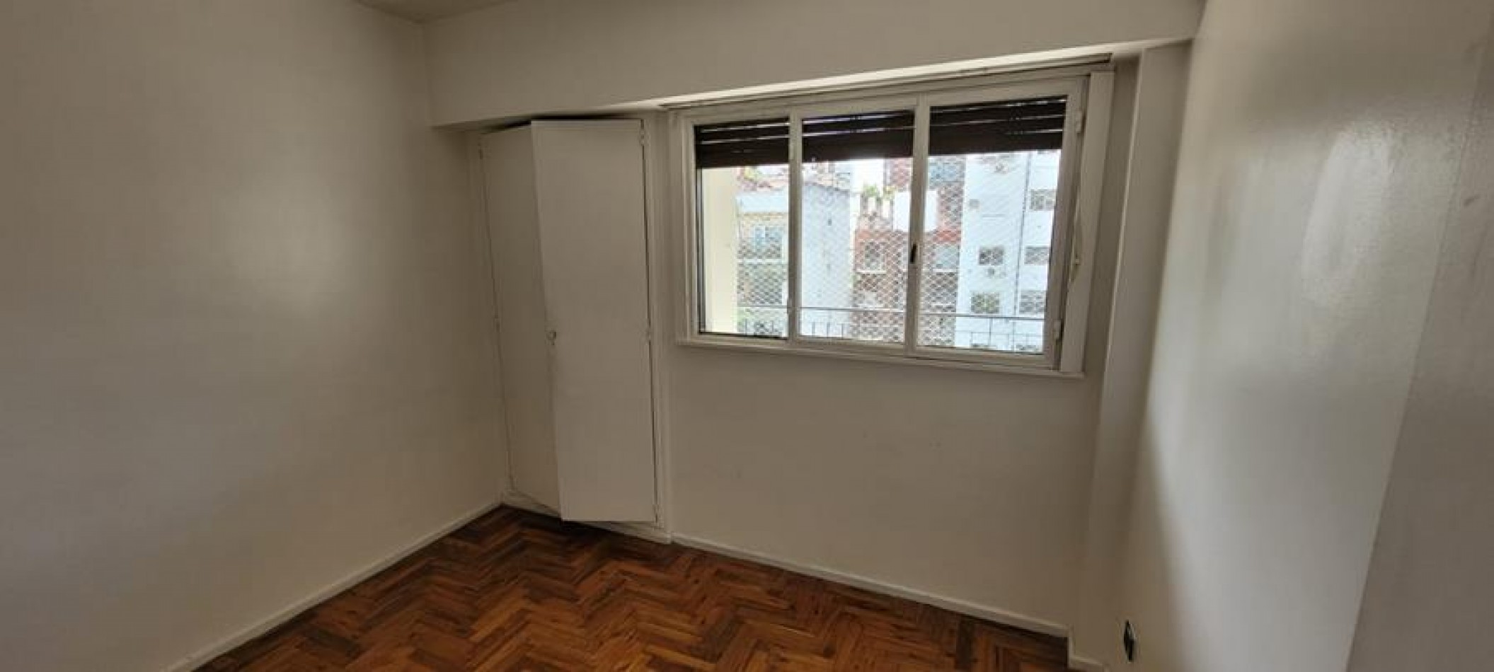 Palermo 3 ambientes, Contrafrente. Muy buena ubicacion. MUY LUMINOSO. Balcon. 