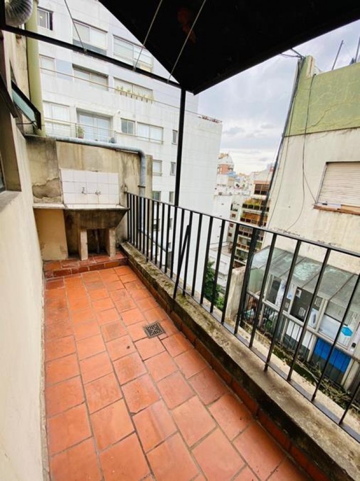 Barrio Norte, 1 Ambiente con balcon. LATERAL. Muy buena ubicacion, luminoso. a 3 cuadras Av. Santa Fe y linea subte D y H