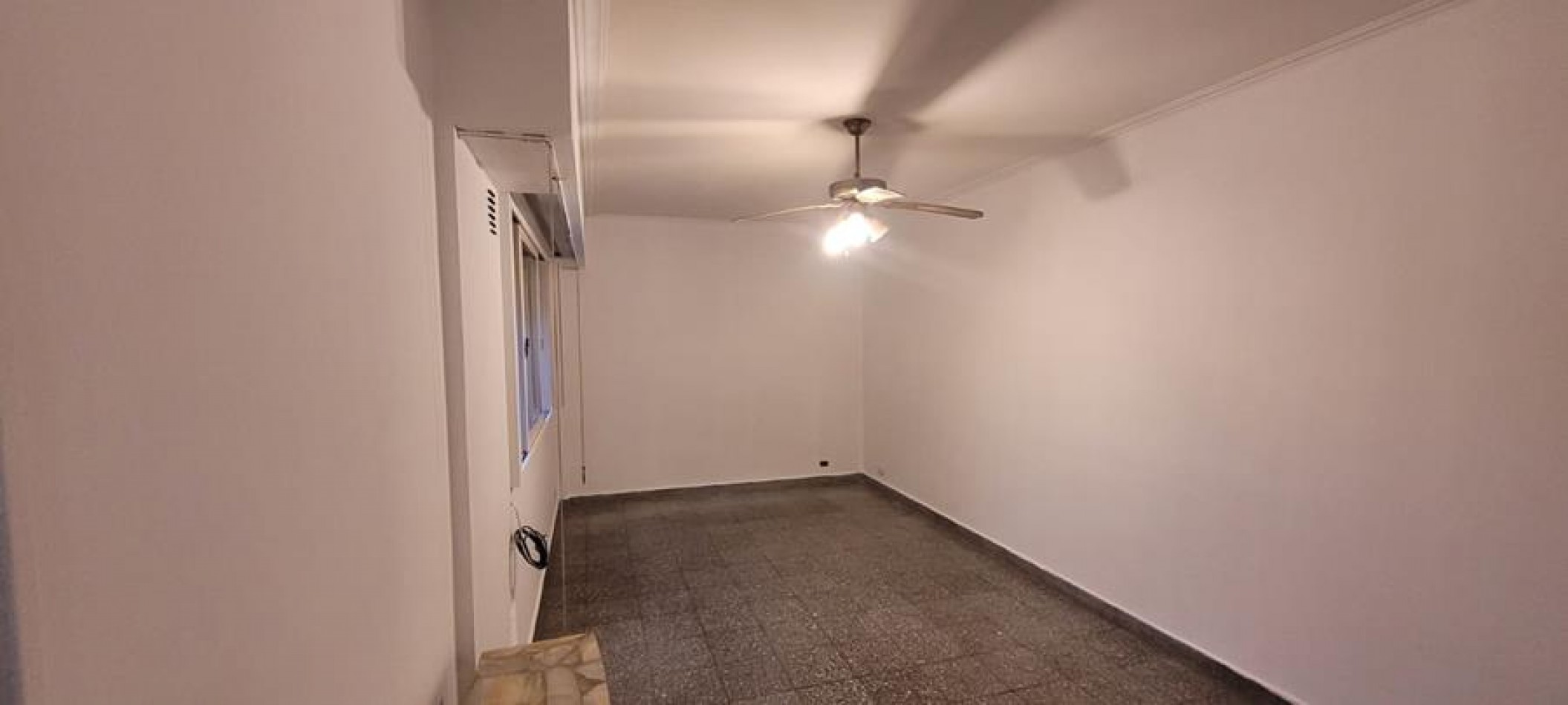 Villa del Parque, 2 Ambientes, MUY LUMINOSO. LATERAL. Buena uibcacion 