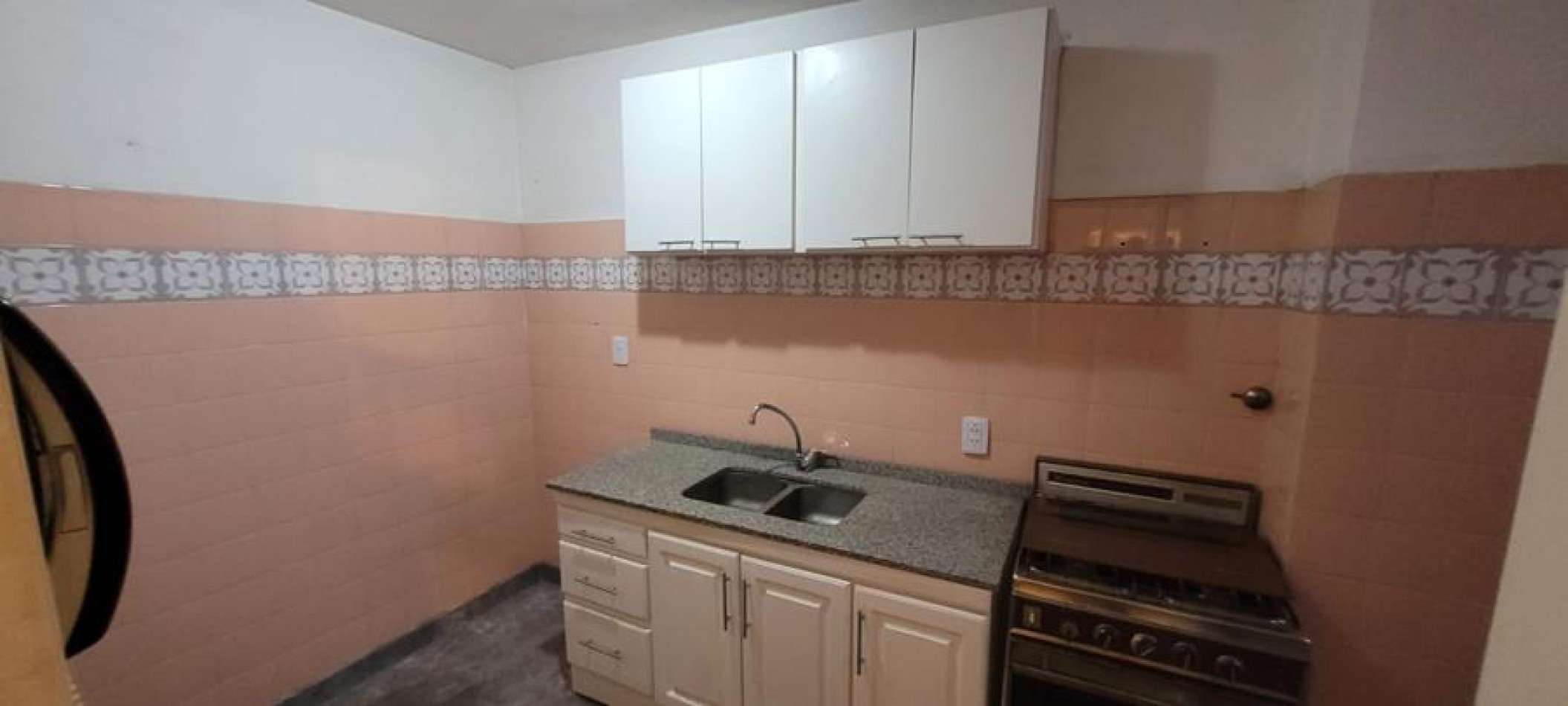 Villa del Parque, 2 Ambientes, MUY LUMINOSO. LATERAL. Buena uibcacion 