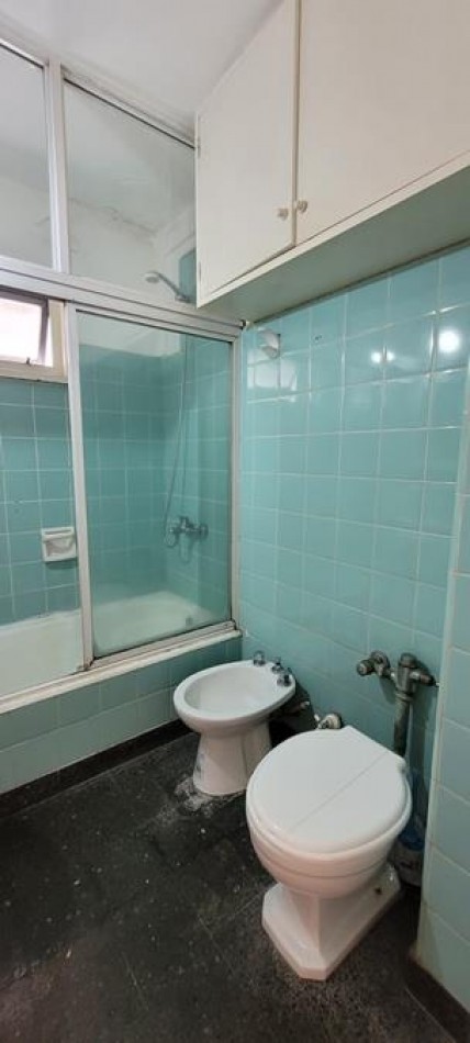 Palermo, 2 Ambientes FRENTE con balcon. MUY LUMINOSO. Muy buena ubicacion a 1 cuadra Av. Santa Fe , jardin Botanico 