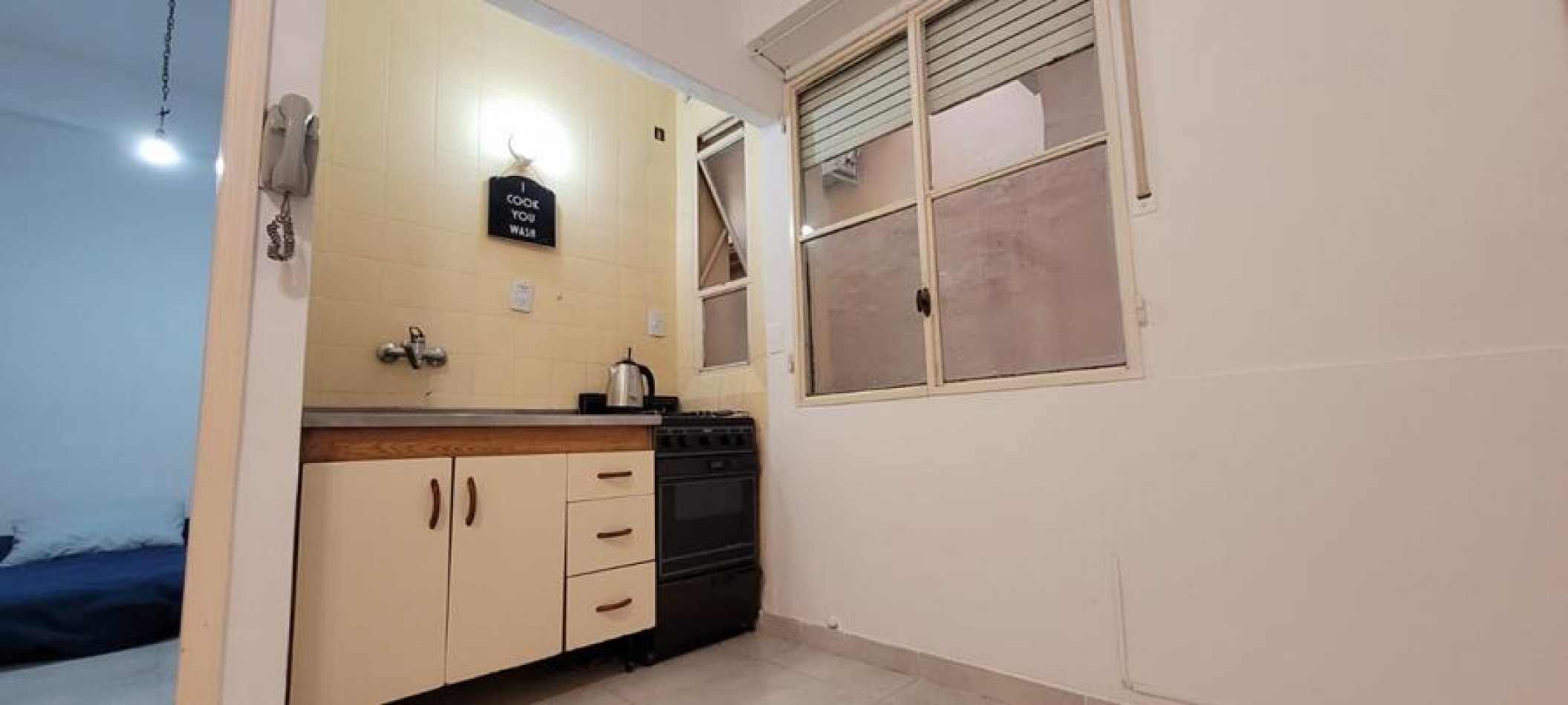 Palermo, 2 Ambientes, interno con Patio. Muy buena ubicacion sobre Av. S. Ortiz zona plaza Guadalupe