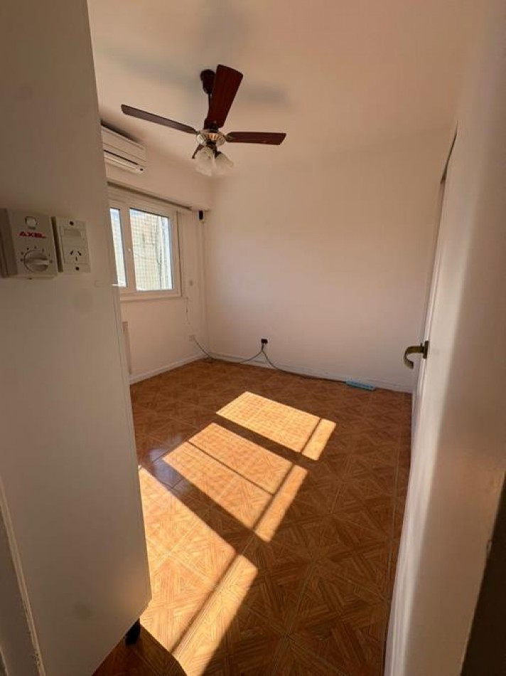 Palermo, 4 Ambientes Cotrafrente. MUY LUMINOSO. Muy buena ubicacion sobre Av. S. Ortiz, a 1 cuadra plaza Armenia