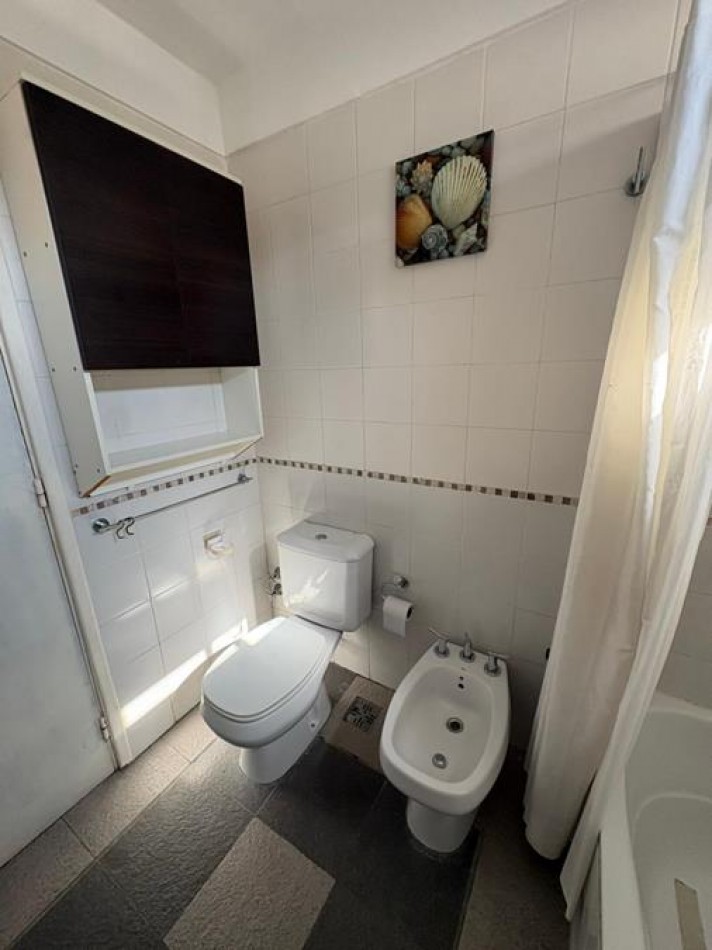 Palermo, 4 Ambientes Cotrafrente. MUY LUMINOSO. Muy buena ubicacion sobre Av. S. Ortiz, a 1 cuadra plaza Armenia