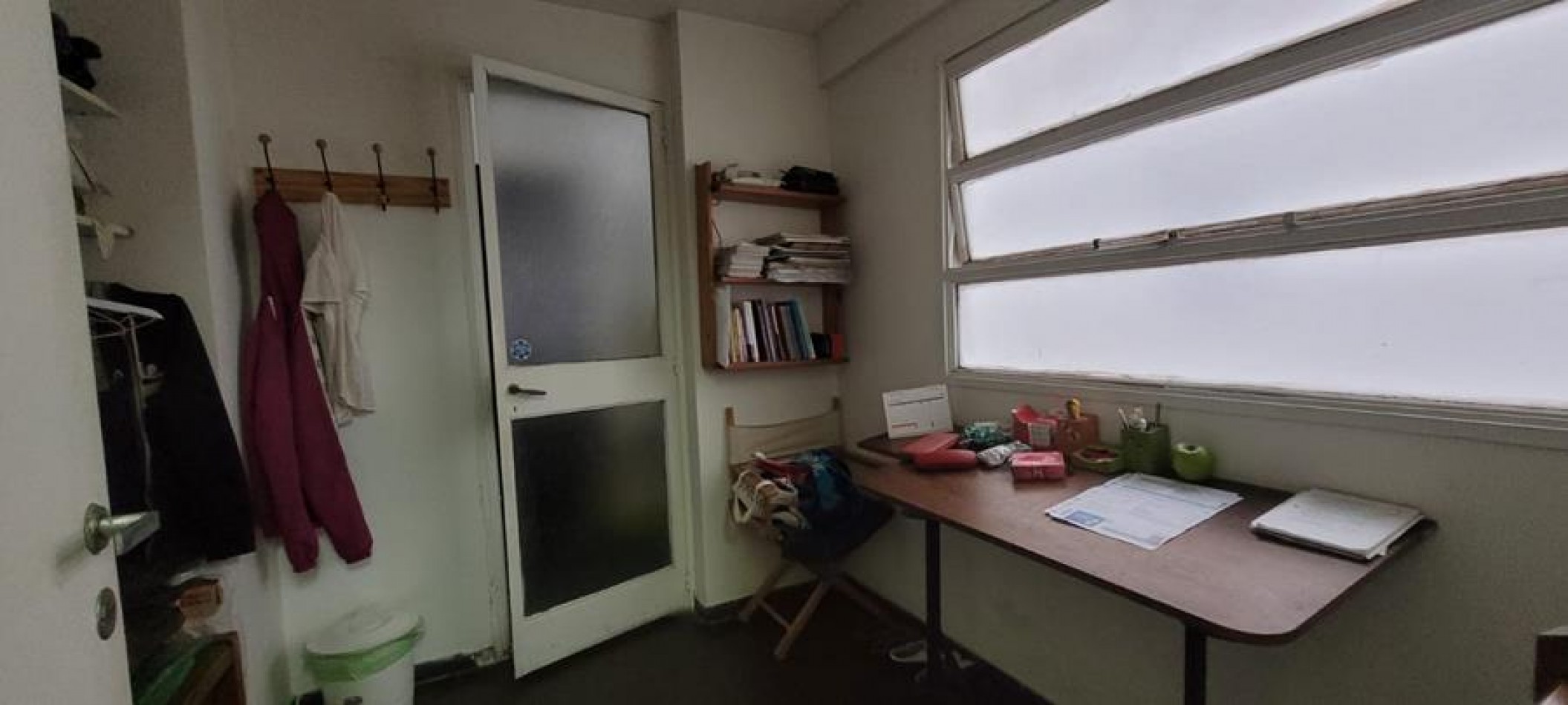 Palermo 3 Ambientes con dependencia servicio, contrafrente. LUMINOSO. Muy buena ubicacion sobre Av. S Fe esquina Av. S. Ortiz. APTO PROFESIONAL