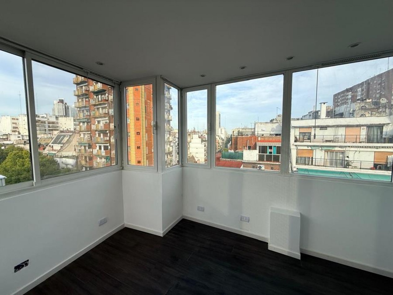 Palermo, 3 Ambientes al FRENTE. con balcon. Muy buena ubicacion Guemes esquina Araoz. MUY LUMINOSO