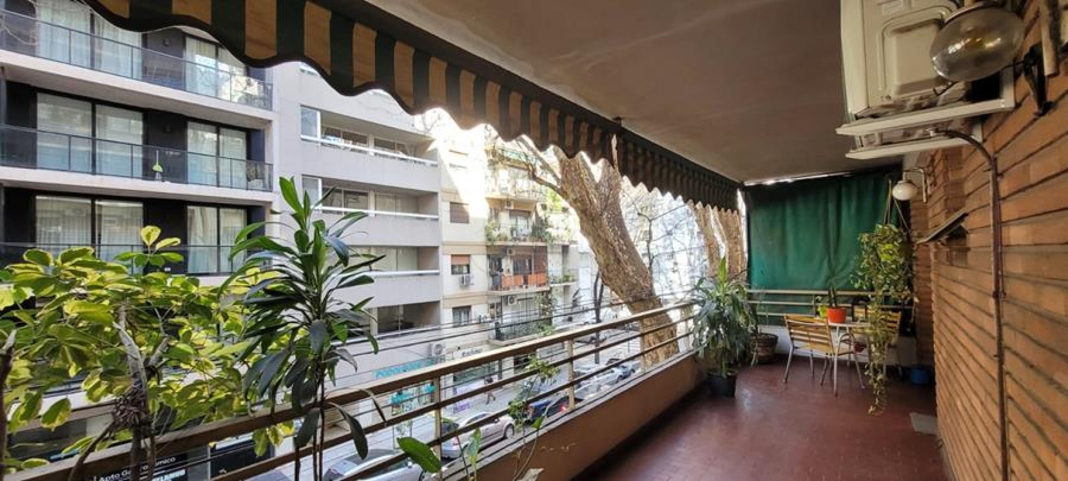 Palermo, 2 Ambienters al Frente con importante balcon corrido.Impecable estado.  Excelente ubicacion a mts Av. Santa Fe.