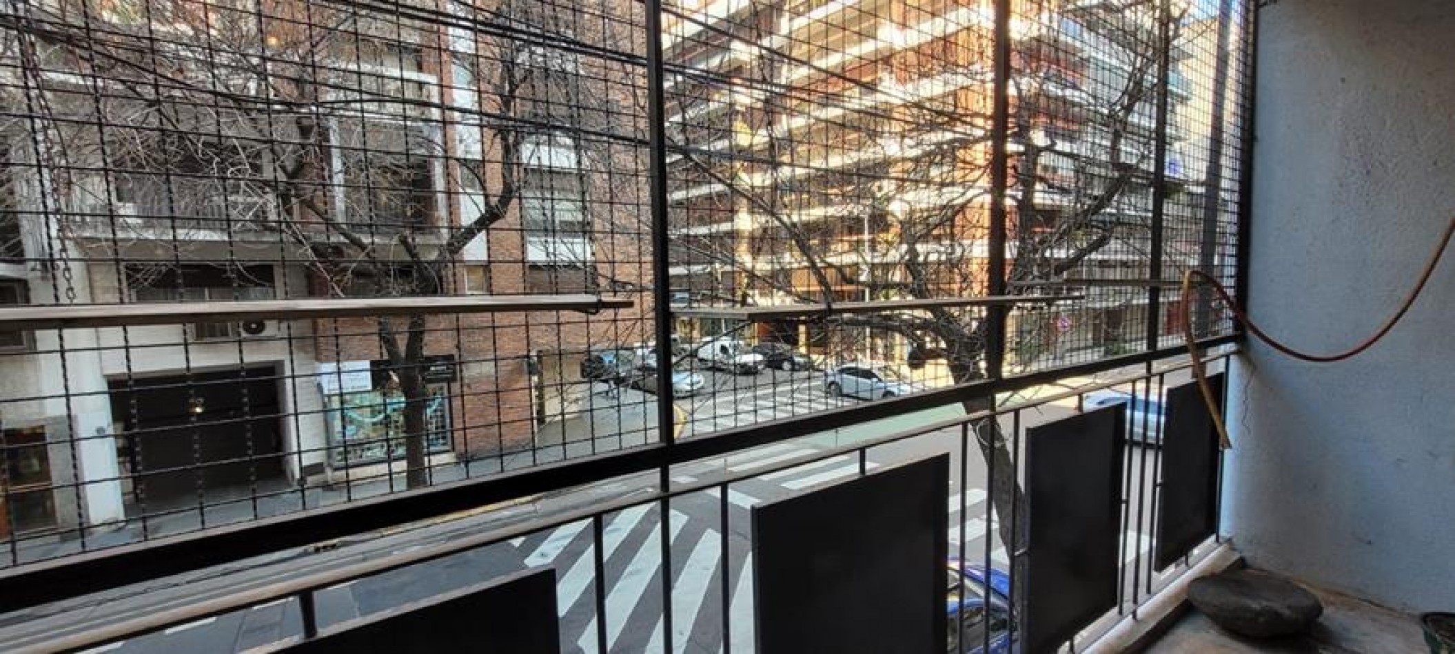 Palermo, 4 Ambientes al frente, con balcon. Excelente ubicacion a 1 cuadra plaza Las Heras, 2 cuadras Av. Santa Fe linea subte D. MUY LUMINOSO