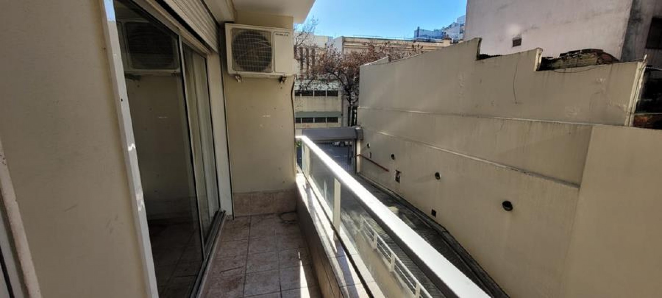 Palermo, 2 Ambiente, LATERAL. Balcon corrido. Excelente ubicacion. MUY LUMINOSO. A mts plaza Guadalupe.