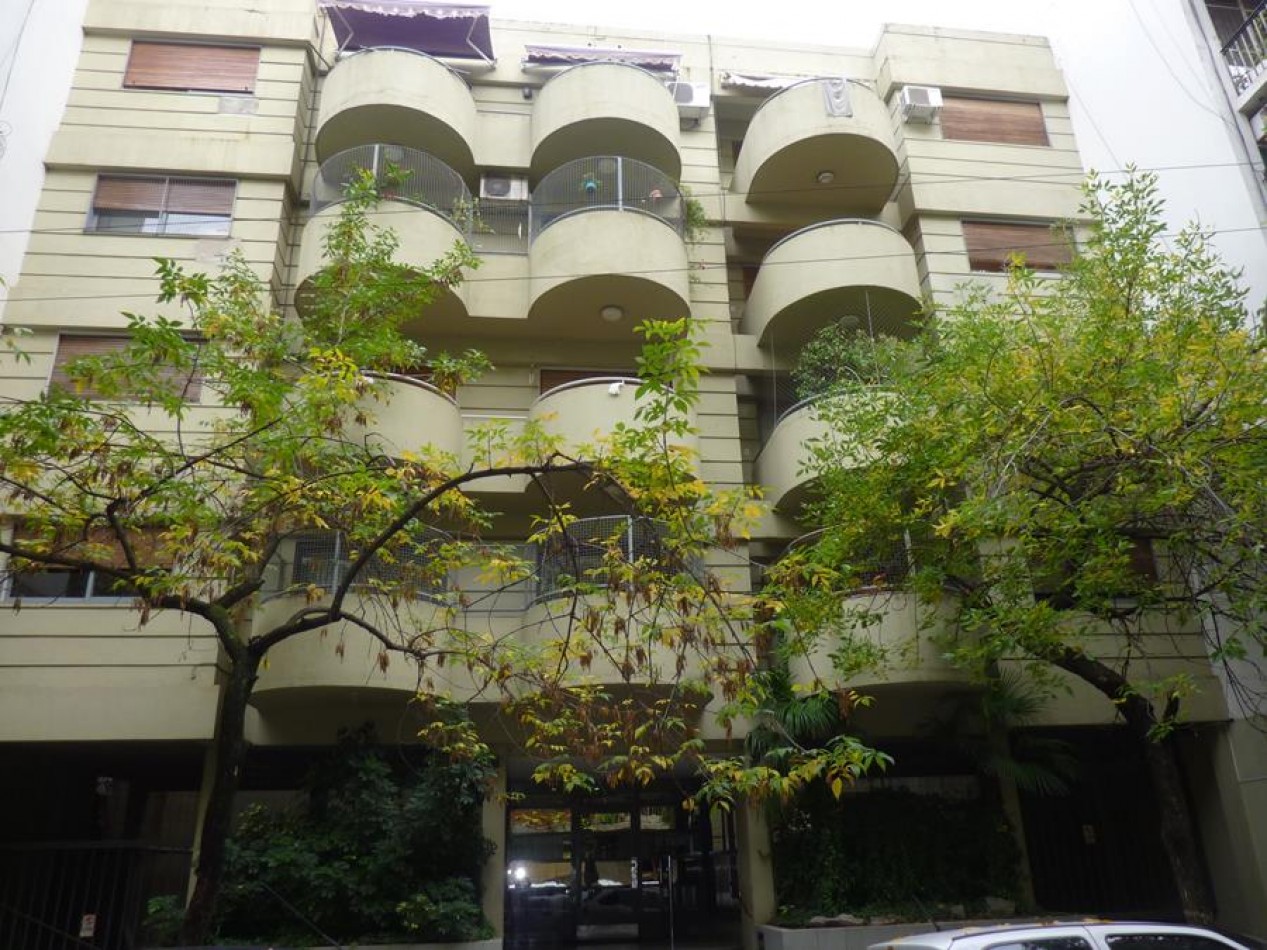 Palermo, 1 Ambiente con balcon. COCHERA, Contrafrente. Muy luminoso. Exclente ubicacion a 1cuadra Av., Santa Fe, zona Jardin Botanico.