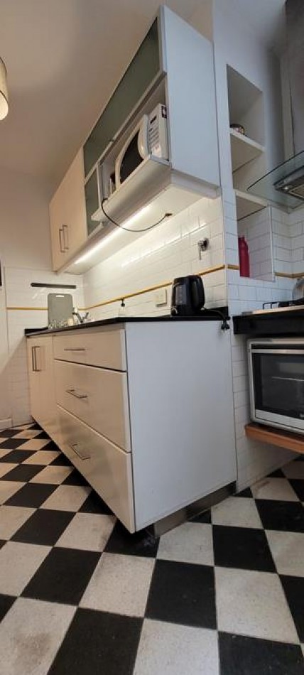 Palermo, 3 Ambientes en Planta Baja. APTO PROFESIONAL. AMOBLADO. Lumionoso. Excelente ubicacion a mts Av, Santa Fe. LInea subte D. Zona Alto Palermo.