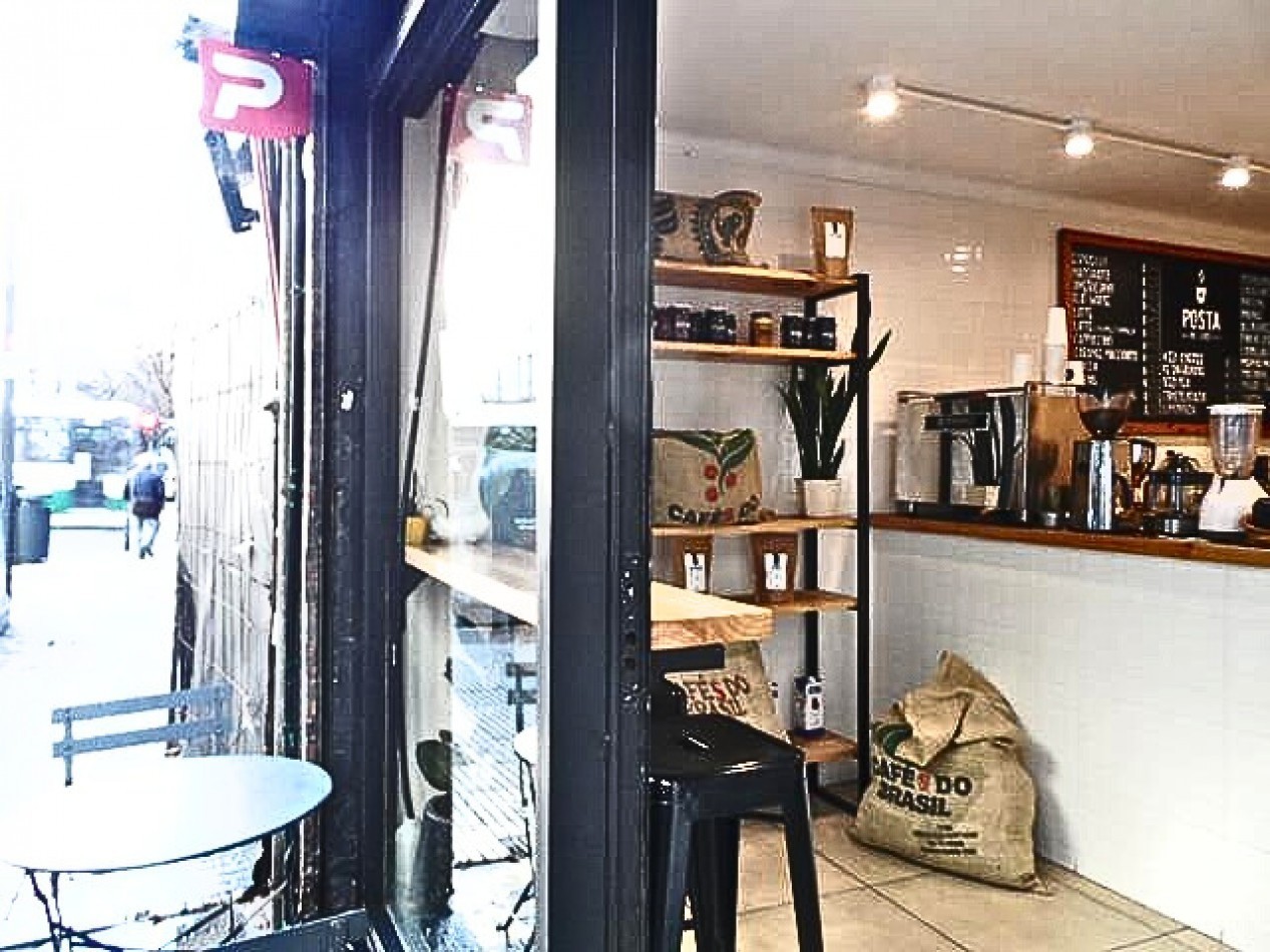 BARRIO NORTE, local a la calle. 72 mt2. M. T. de Alvear y Uriburu