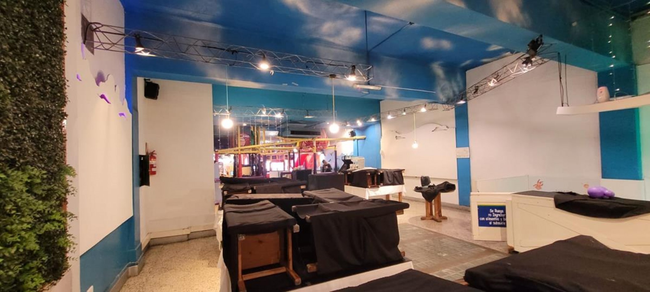  Local comercial sobre Av. Alvarez Thomas. 