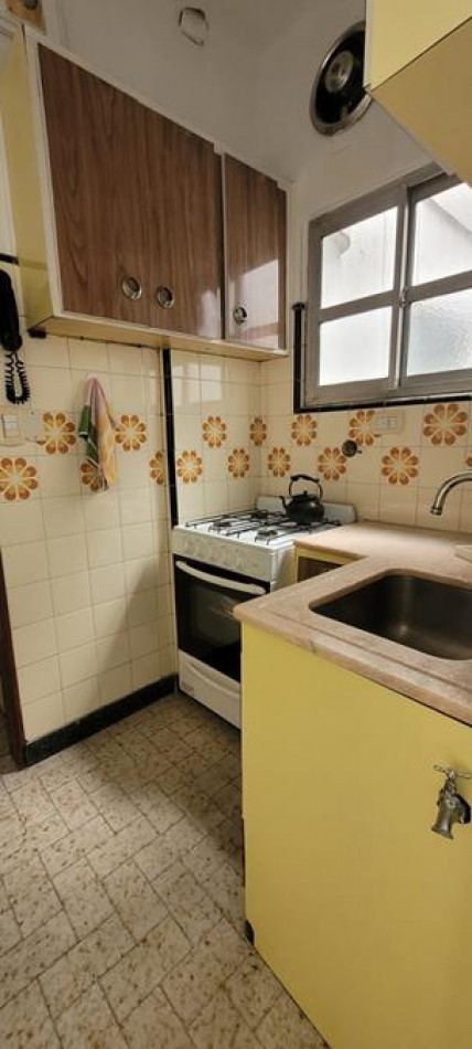Palermo, 3 Ambientes FRENTE, con balcon, muy buena ubicacion zona Jardin Botanico. a 2 cuadras Av. S Fe y 1 Av. S. Ortiz