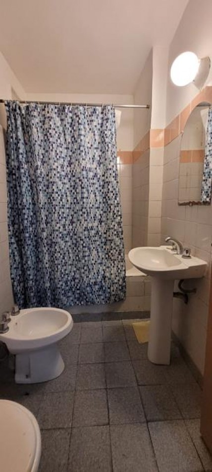 Zona de Facultades, Depto. 1 ambiente, 39,75mt2. contrafrente, Av. Corrientes y Pasteur. APTO PROFESIONAL 