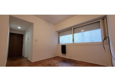 Cañitas, 2 Ambientes en Planta Baja. MUY BUENA UBICACION. 