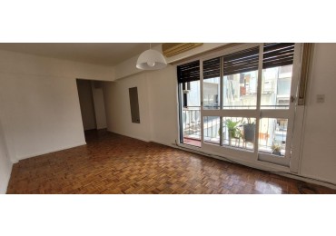 Palermo, 3 Ambientes contrafrente con balcon. MUY LUMINOSO. Excelente ubicacion a mts Av.Scalabrini Ortiz , a 1 cuadra Av. santa Fe