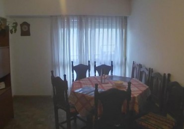 San Telmo, 2 Ambientes , muy luminoso, con balcon. Cerca linea Subte linea C, zona facultades UAI - UADE