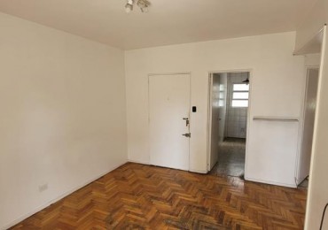 Palermo 3 ambientes, Contrafrente. Muy buena ubicacion. MUY LUMINOSO. Balcon. 