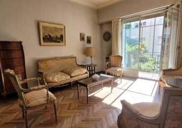 Palermo 4 Ambientes al Frente, con balcon. MUY LUMINOSO. Muy buena ubicacion a 2 cuadras Alto Palermo, a 1 cuadra estacion subte linea D y 2 cuadras plaza Guadalupe.