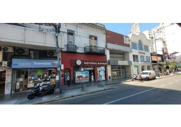 Belgrano/ Nuñez local en PLANTA ALTA. Frente sobre Avenida Cabildo. Muy buena ubicacion.